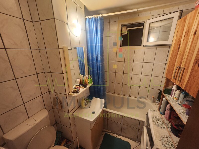 Timisoara Apartament cu 3 camere. Decomandat. Lipovei. Bloc izolat.