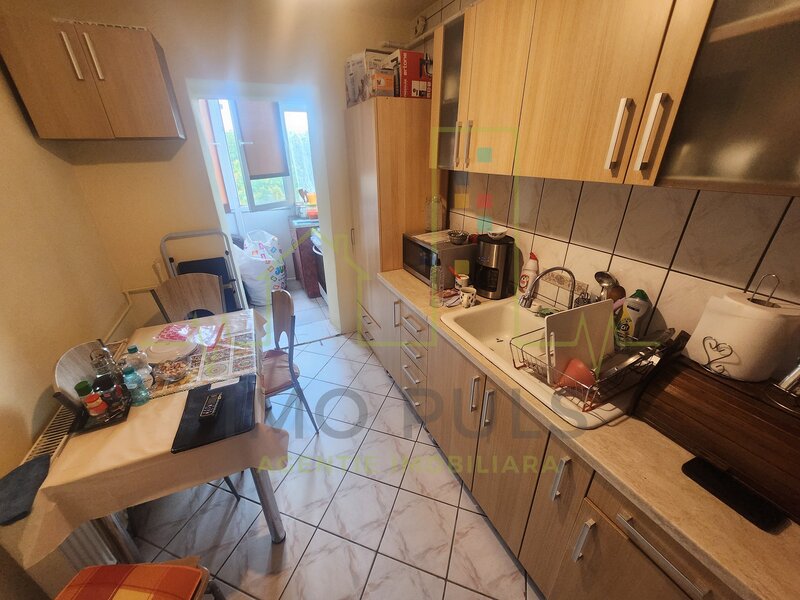 Timisoara Apartament cu 3 camere. Decomandat. Lipovei. Bloc izolat.